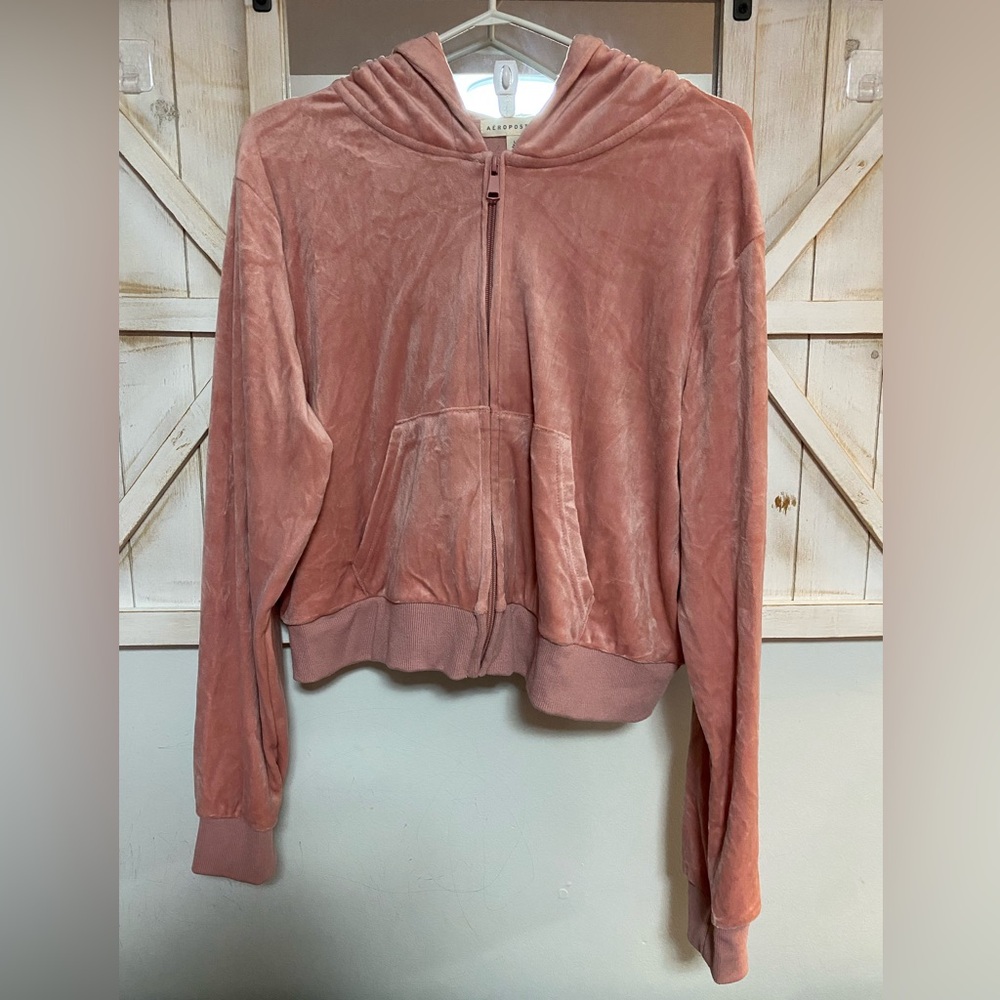 Beautiful Aeropostale is Velour Lounge Hoodie Brand New